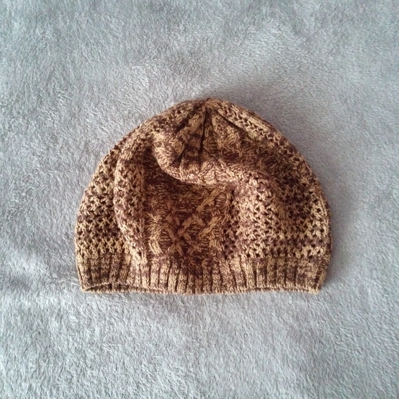 Brown Beanie - Picture 1 of 3